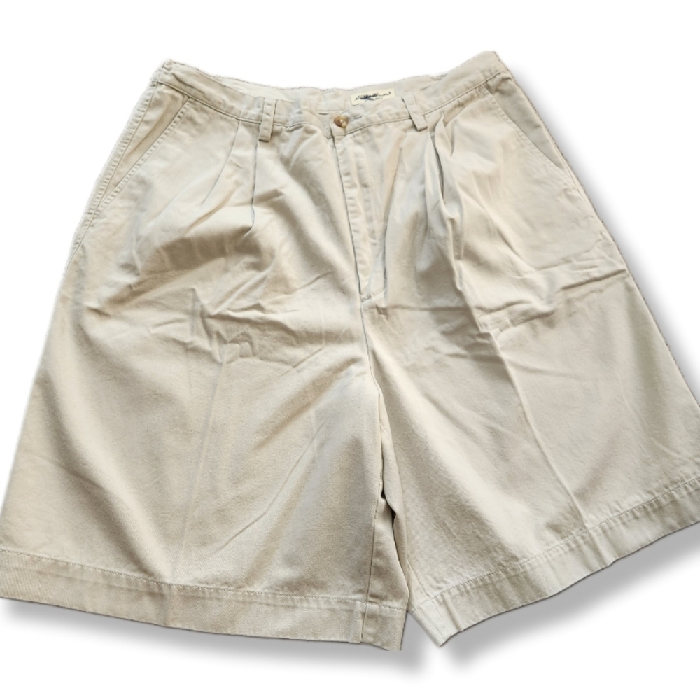 Eddie Bauer Women's Beige Pleated Shorts Size 18 Tall